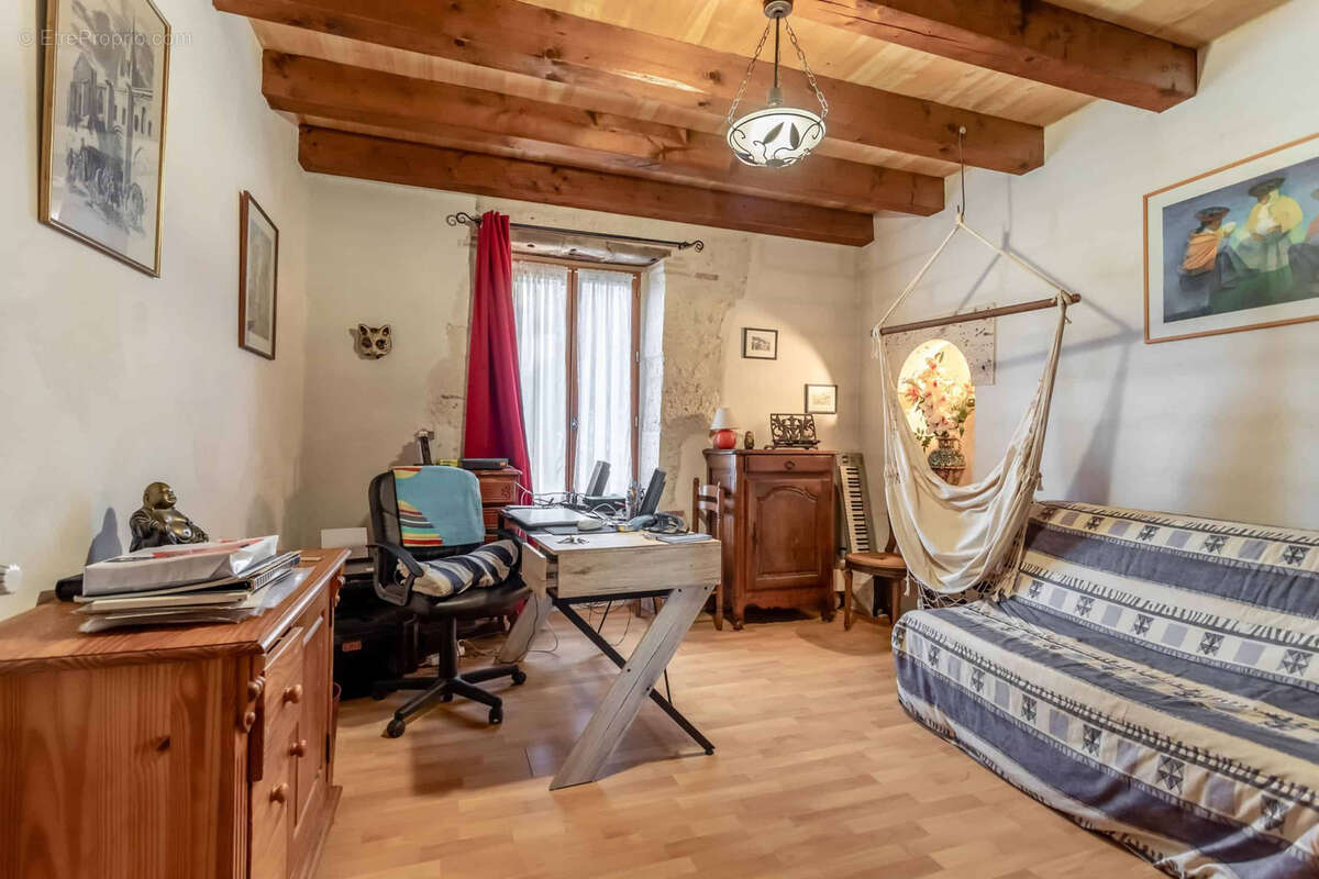 Maison à CASTELSAGRAT