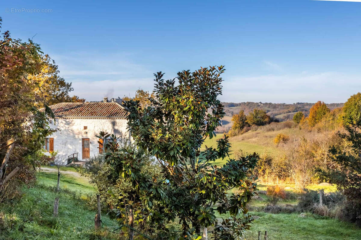 Maison à CASTELSAGRAT