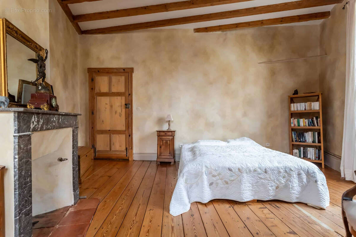 Maison à BOURG-DE-VISA