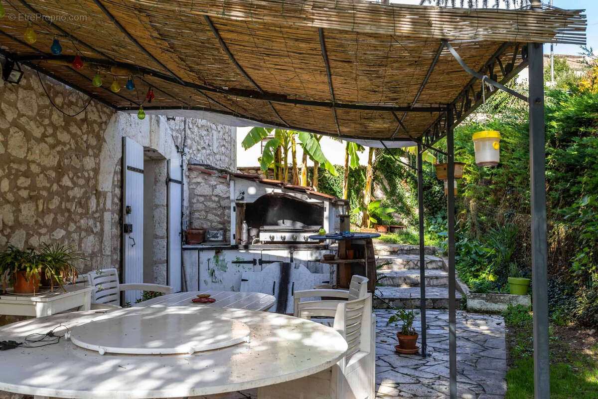 Maison à MONFLANQUIN