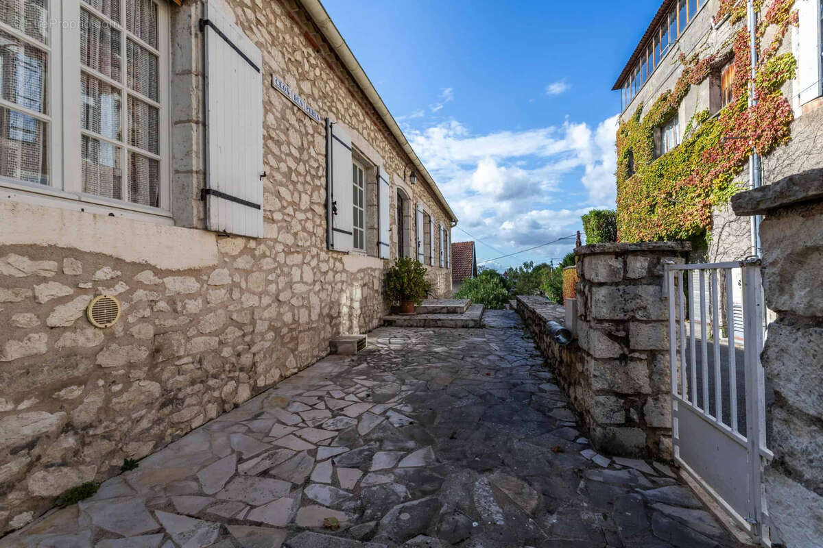 Maison à MONFLANQUIN