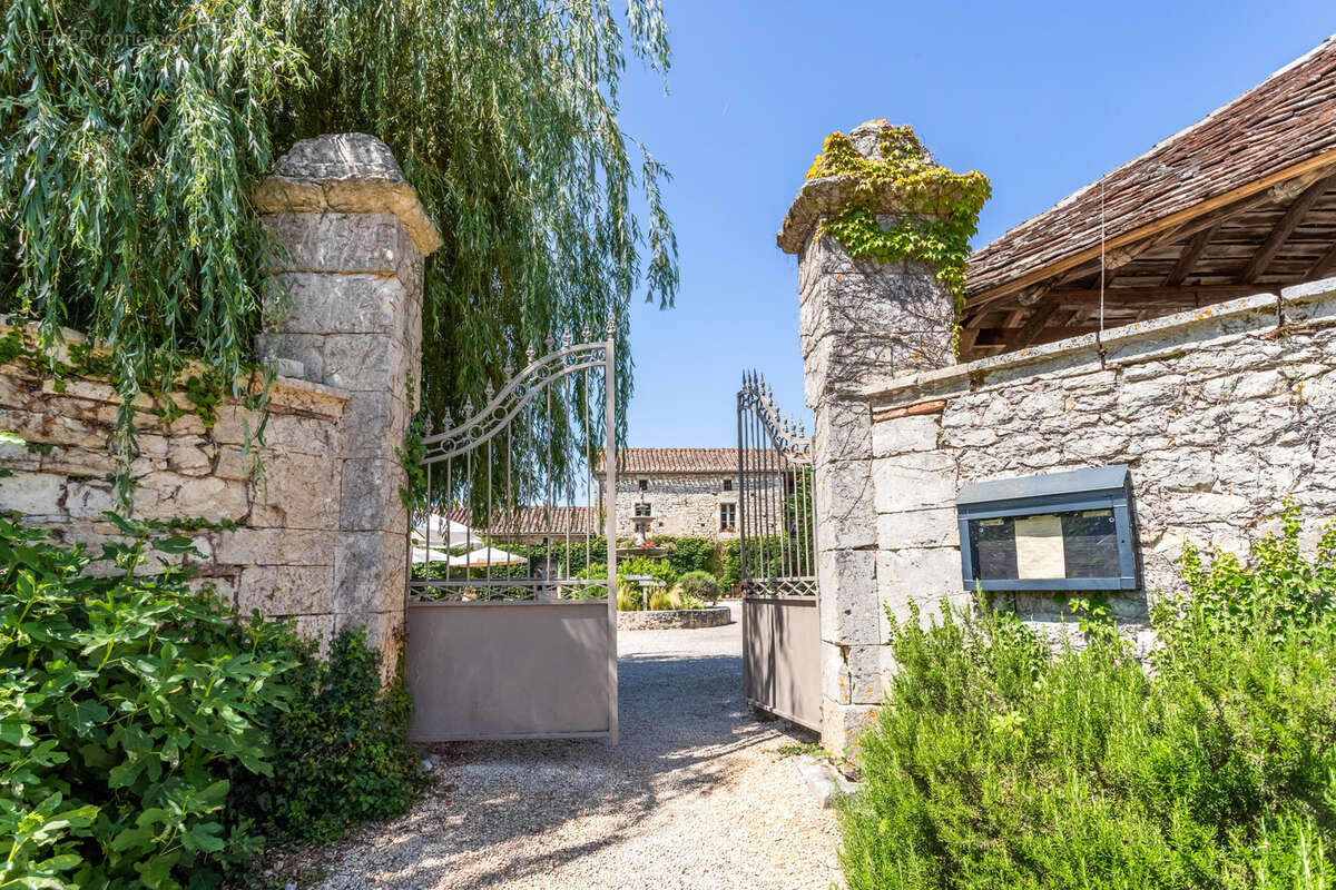 Maison à VIRE-SUR-LOT