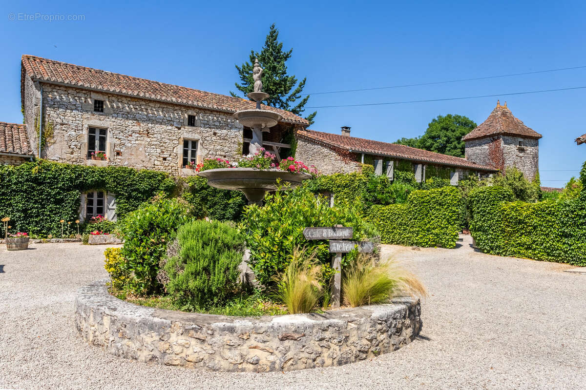 Maison à VIRE-SUR-LOT