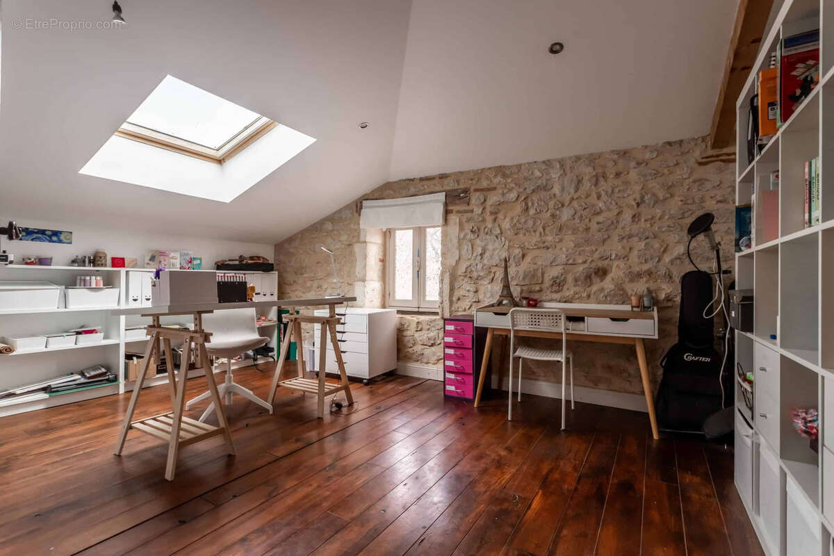 Maison à VIRE-SUR-LOT