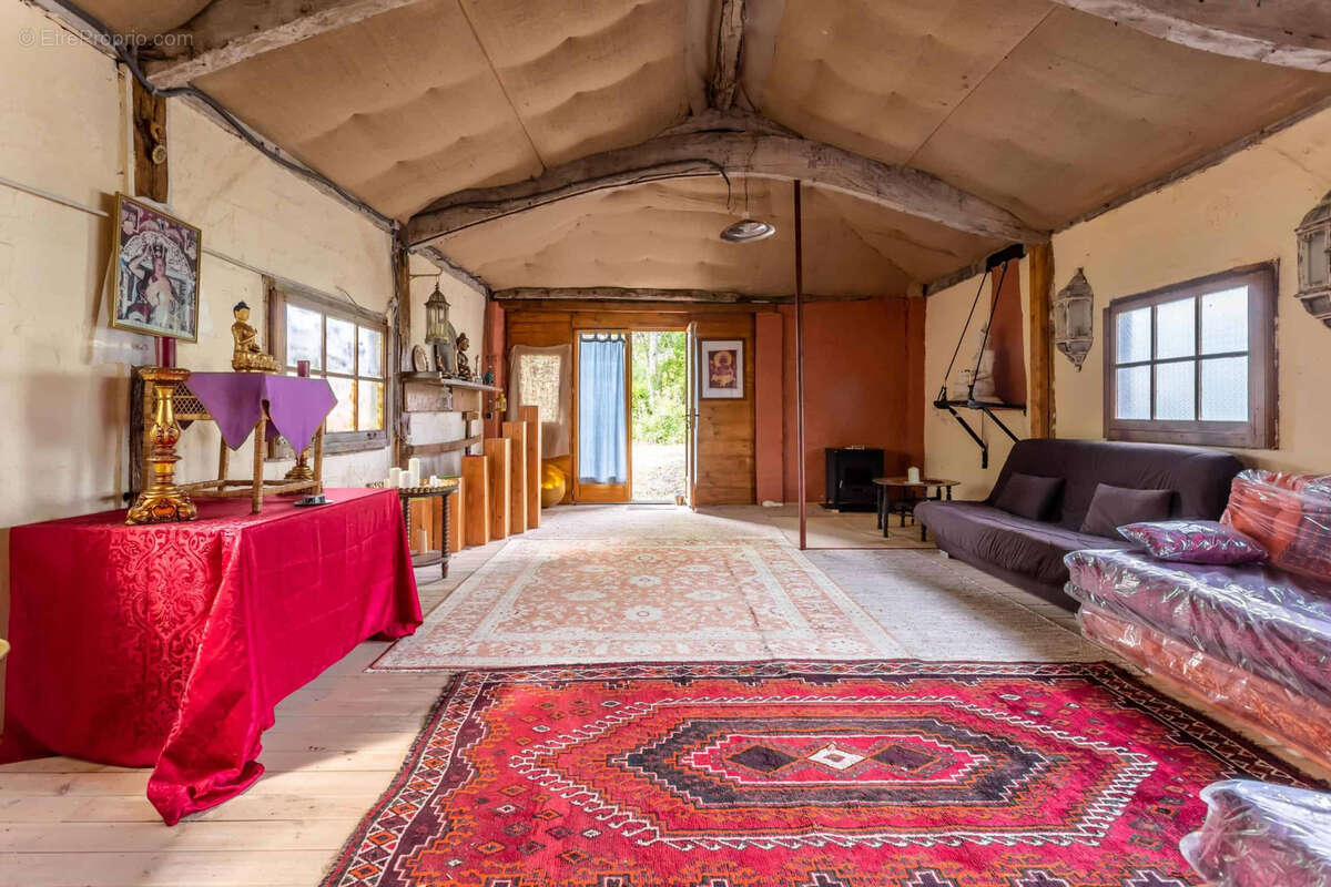 Maison à MONTAIGU-DE-QUERCY