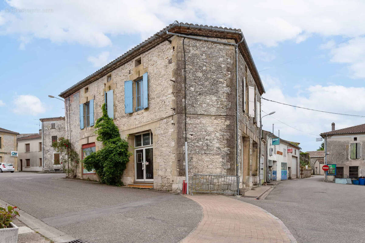 Maison à BOURG-DE-VISA