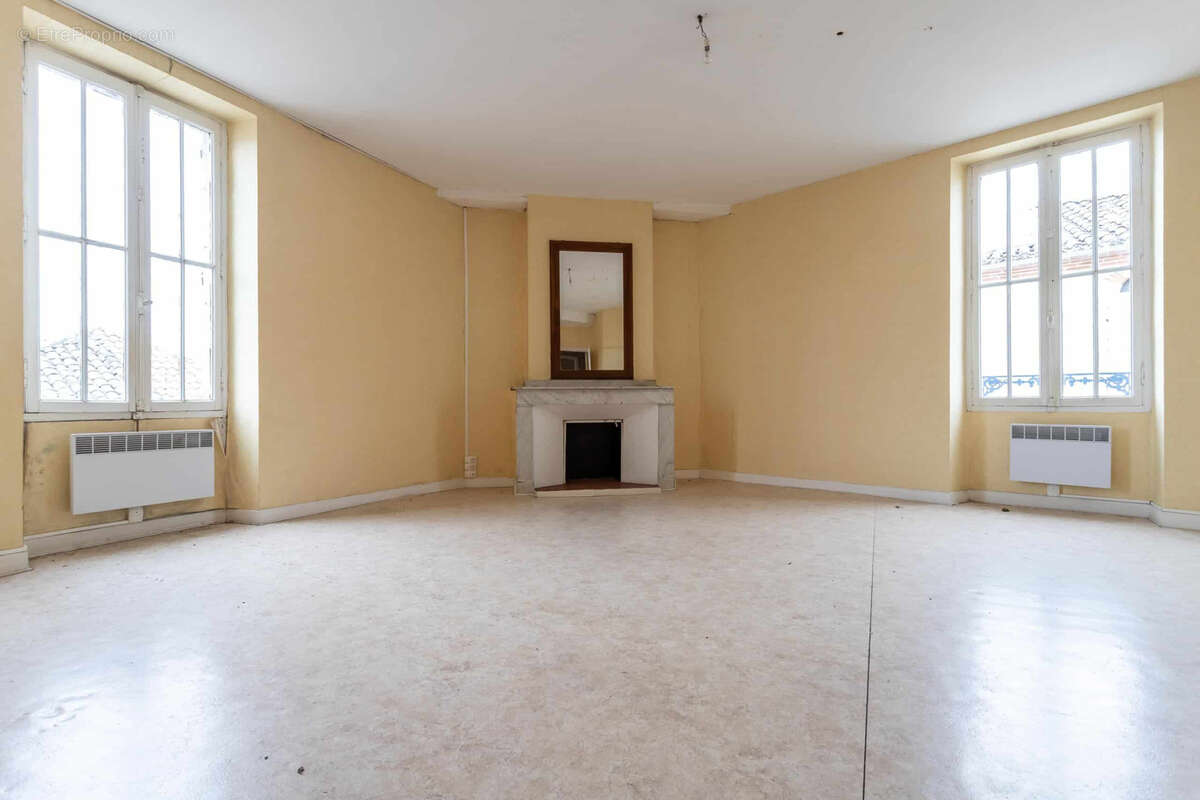 Maison à BOURG-DE-VISA