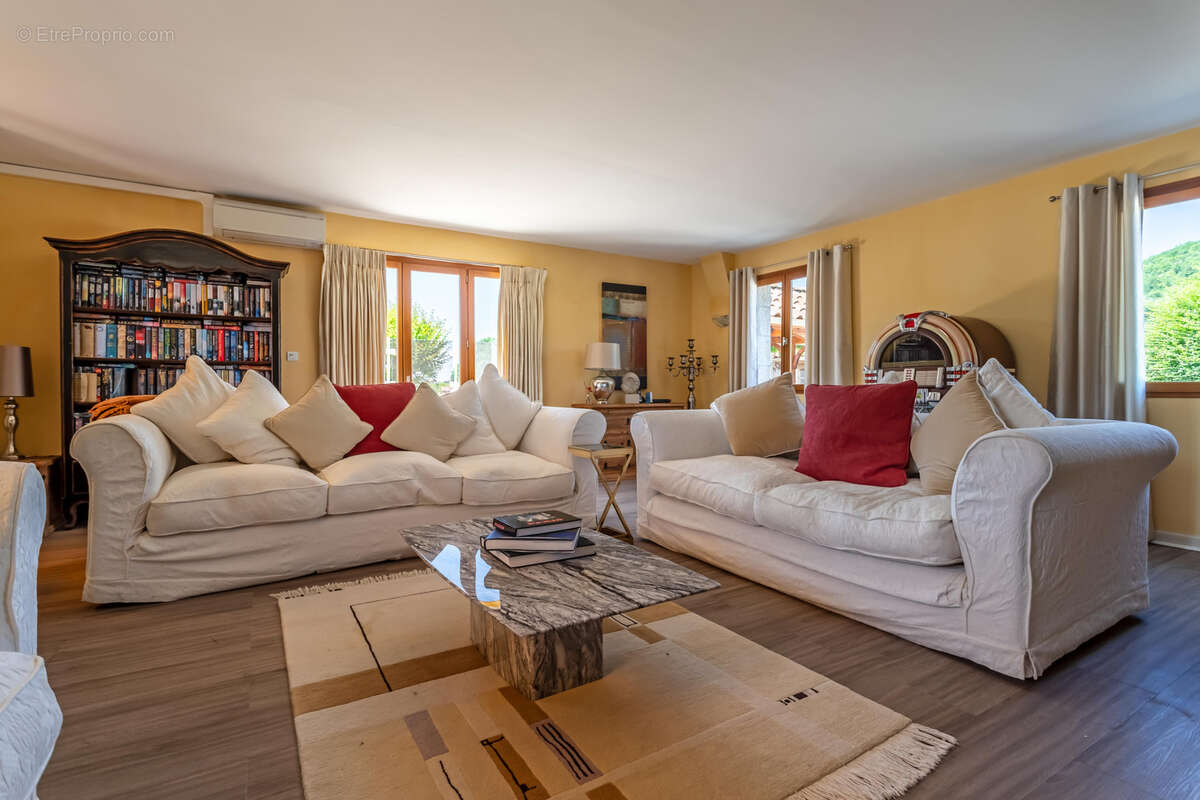 Maison à TOURNON-D&#039;AGENAIS