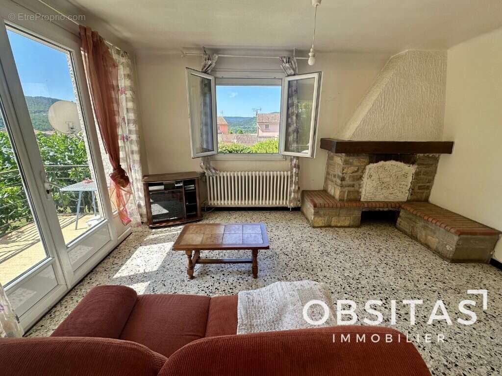 Maison à SAINT-MAIME