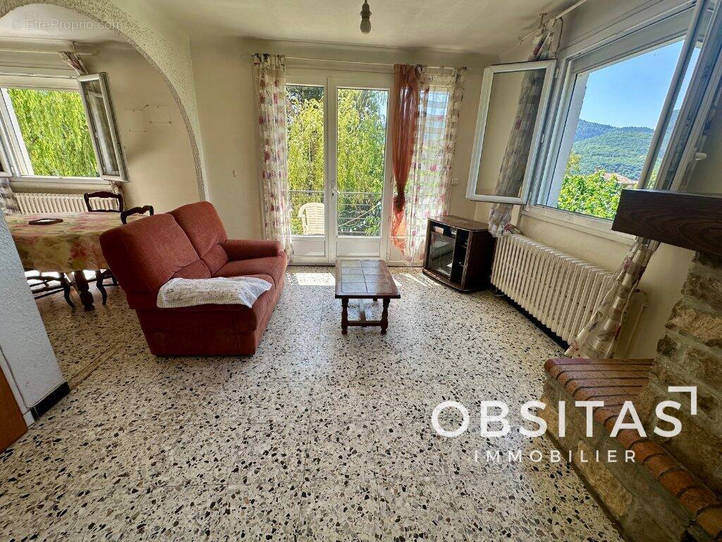 Maison à SAINT-MAIME