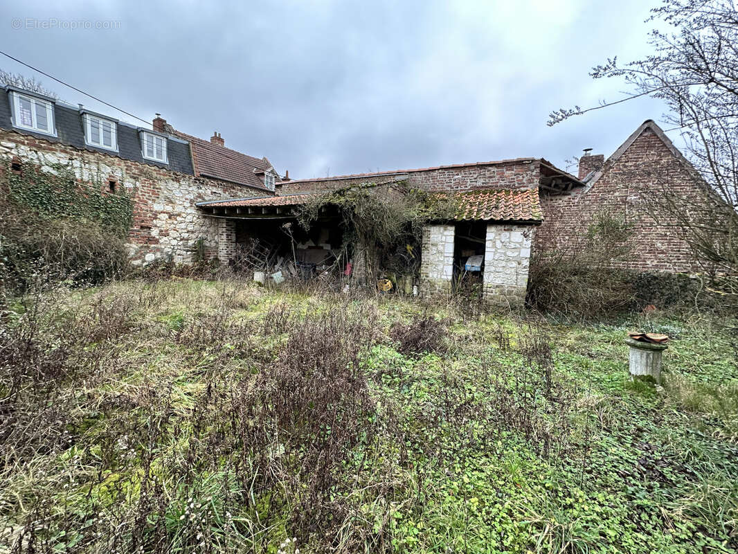 Maison à MONT-SAINT-ELOI