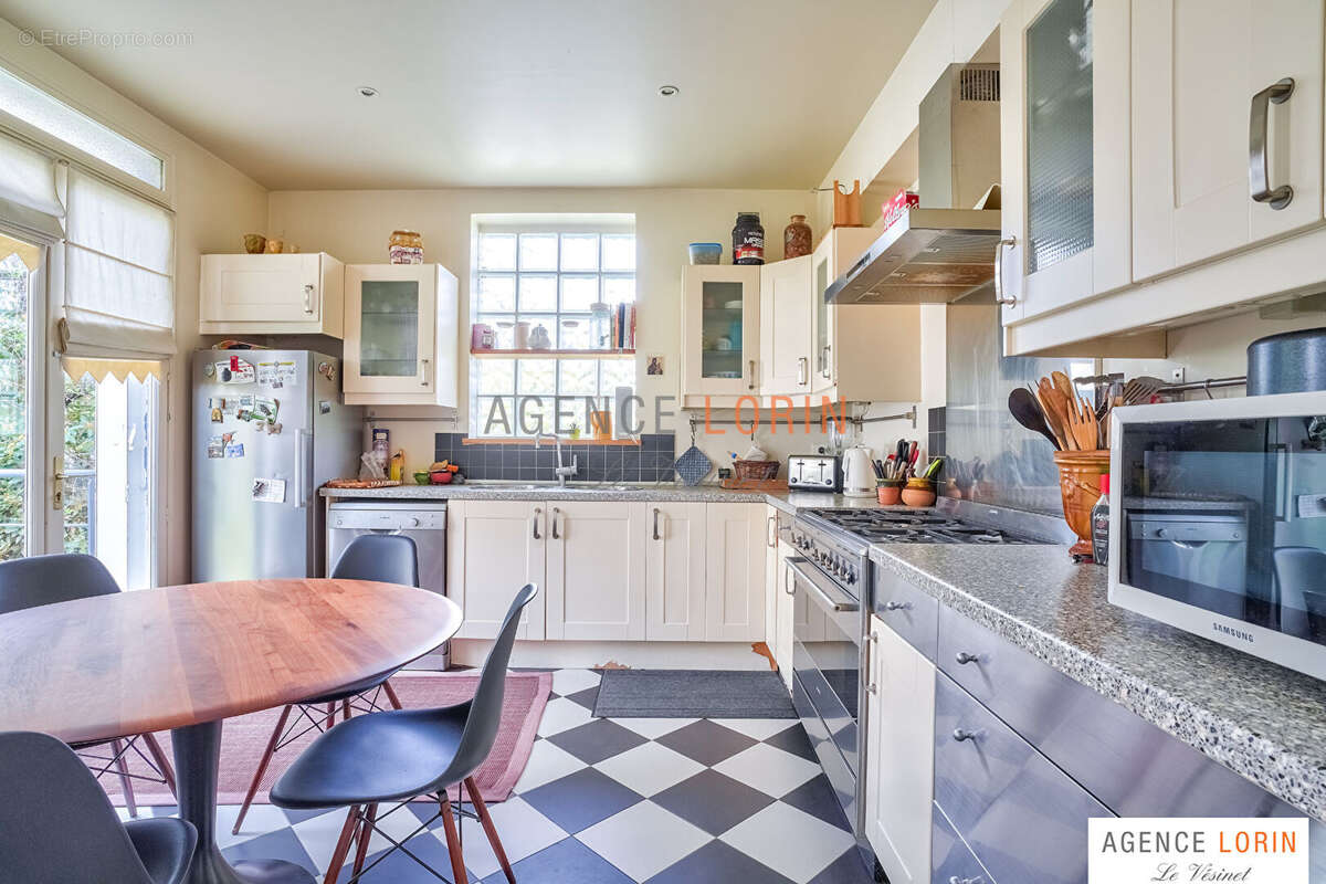 Maison à LE VESINET