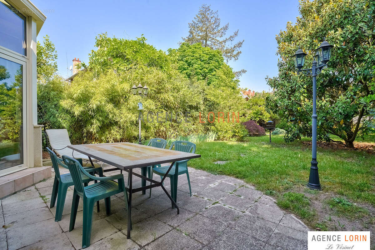 Maison à LE VESINET