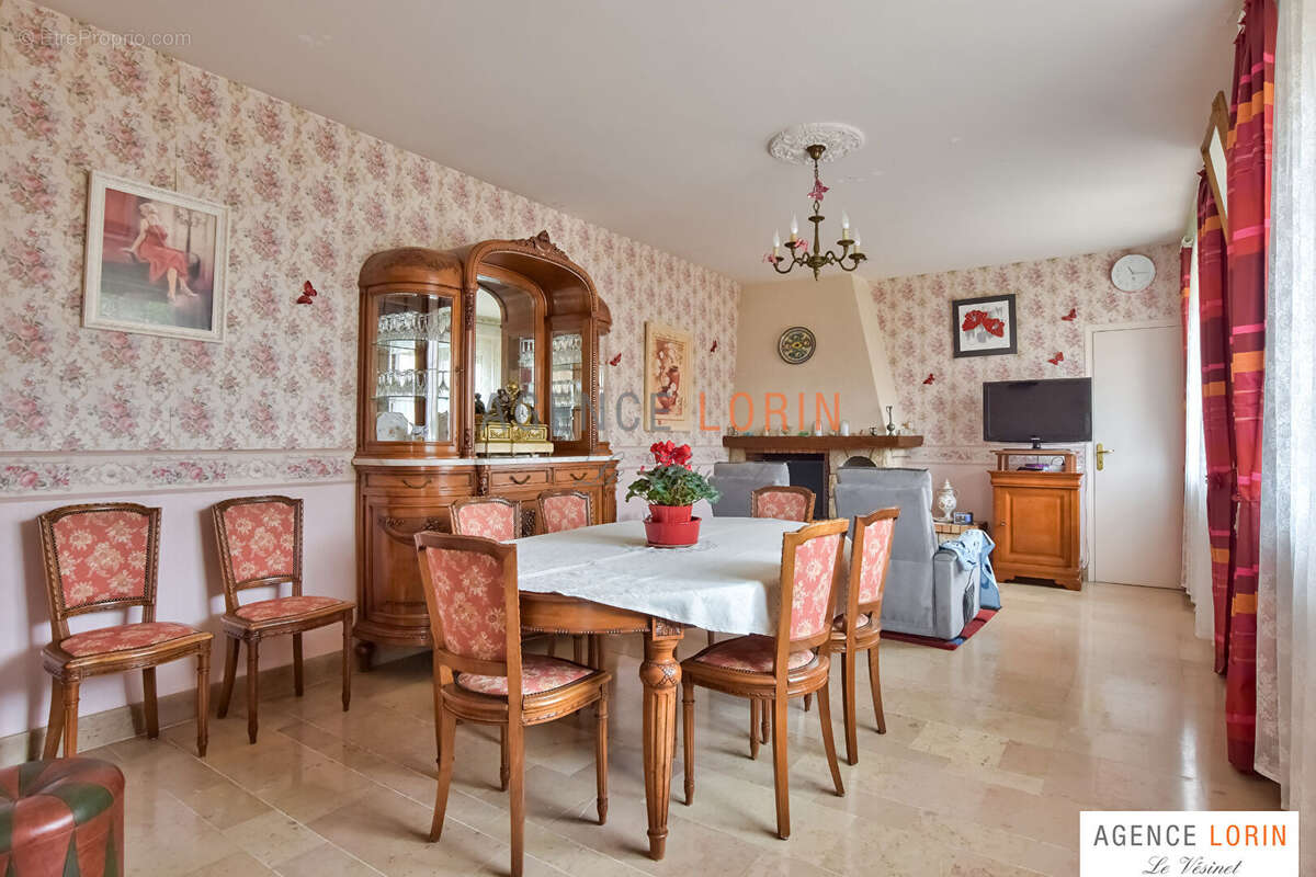 Maison à CROISSY-SUR-SEINE