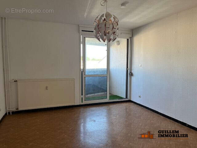 Appartement à SAINT-MARTIN-DE-CRAU