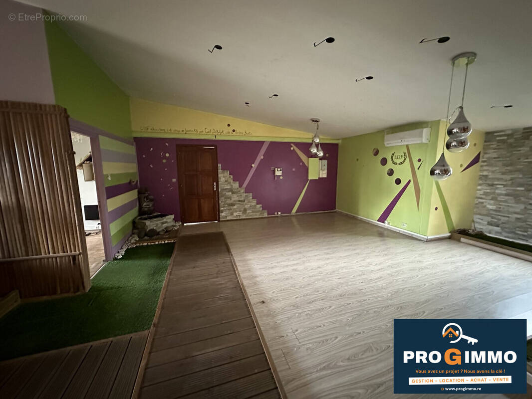 Commerce à LA POSSESSION