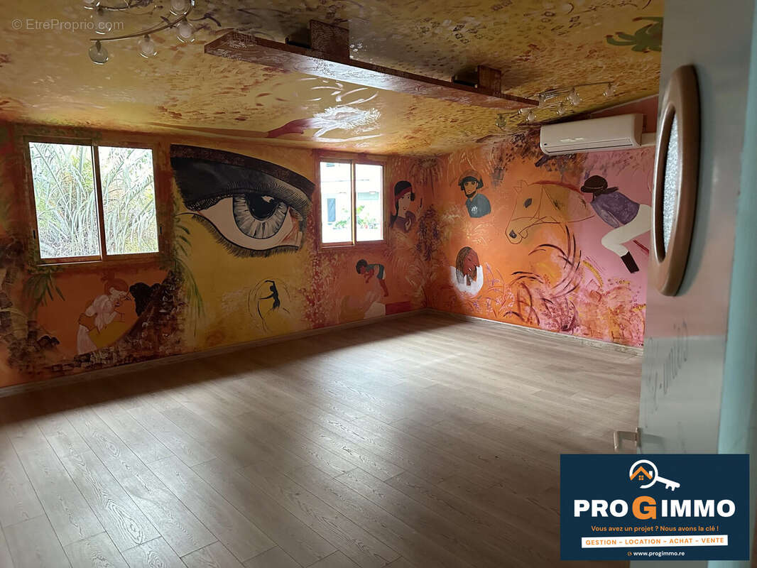 Commerce à LA POSSESSION