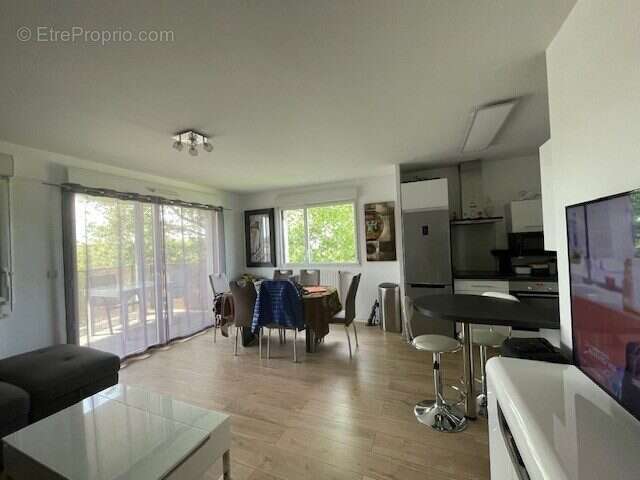 Appartement à SAINT-JACQUES-DE-LA-LANDE