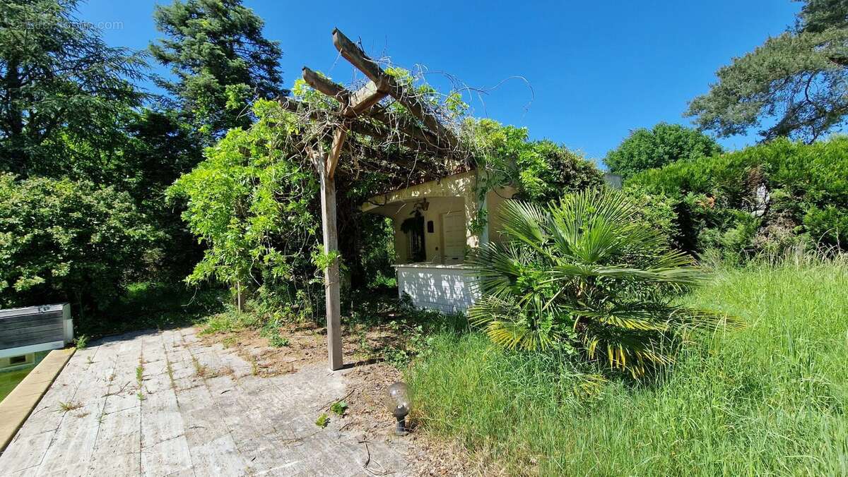 Terrain à BALLAN-MIRE