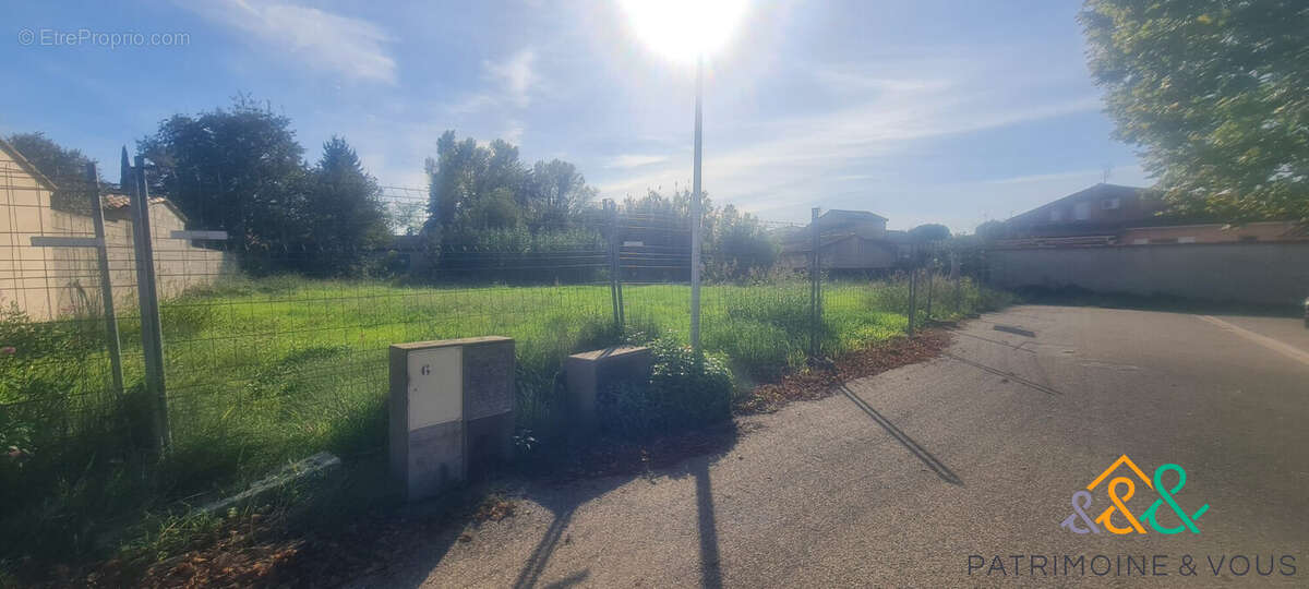 Terrain à BEAUCAIRE