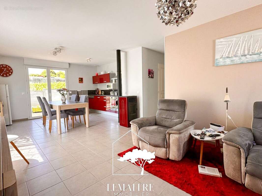 Maison à LES MATHES