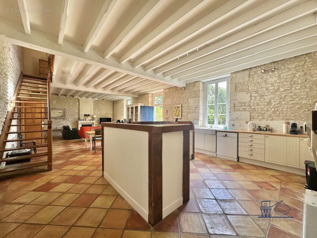 Maison à MORTAGNE-SUR-GIRONDE