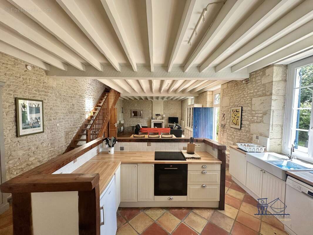 Maison à MORTAGNE-SUR-GIRONDE