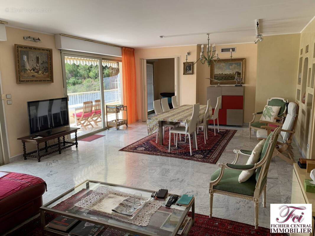 Appartement à MENTON