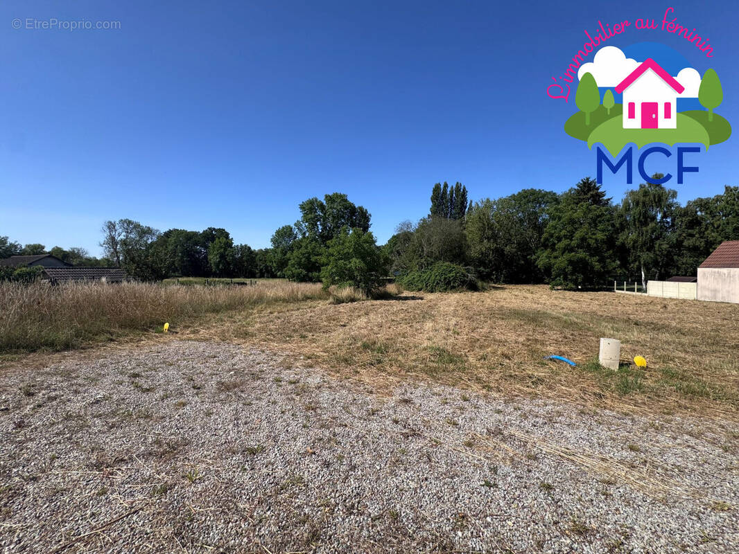 Terrain à BUEIL
