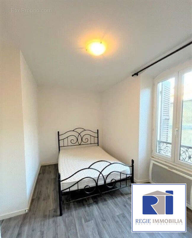 Chambre au calme sur cour intérieur  - Appartement à GRENOBLE