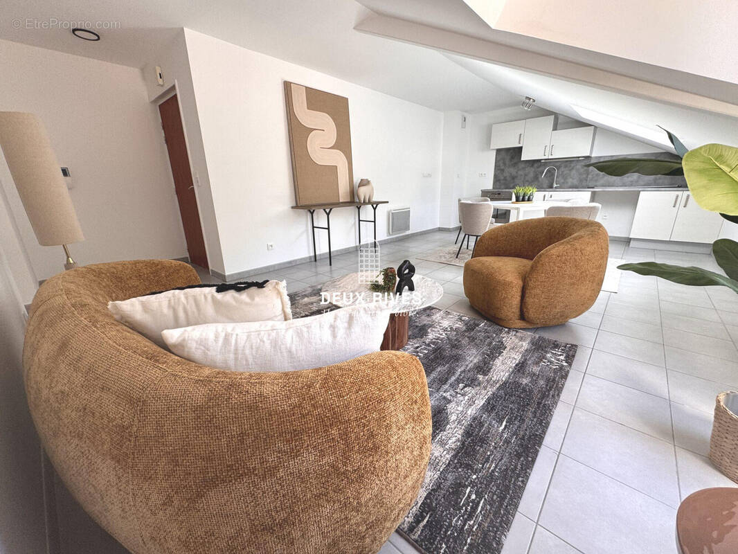 Appartement à SAINT-SEBASTIEN-SUR-LOIRE