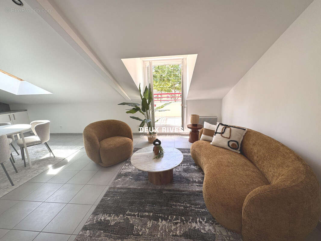 Appartement à SAINT-SEBASTIEN-SUR-LOIRE
