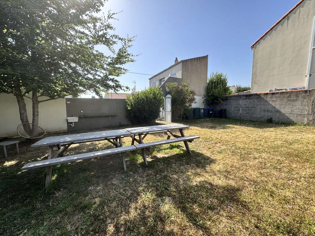 Terrain à LES SABLES-D&#039;OLONNE