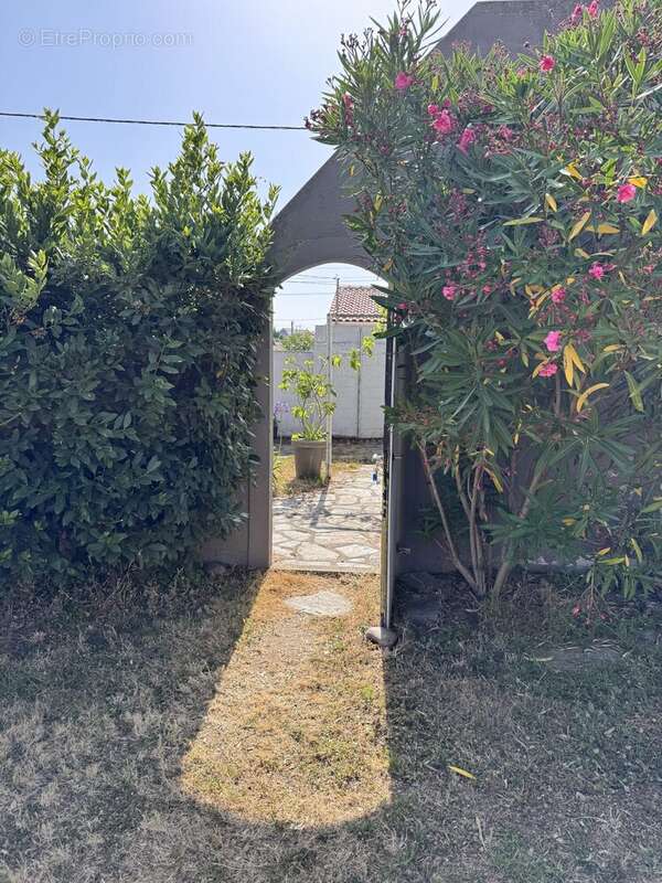 Terrain à LES SABLES-D&#039;OLONNE