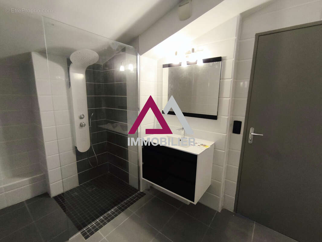 Appartement à SAINT-DENIS