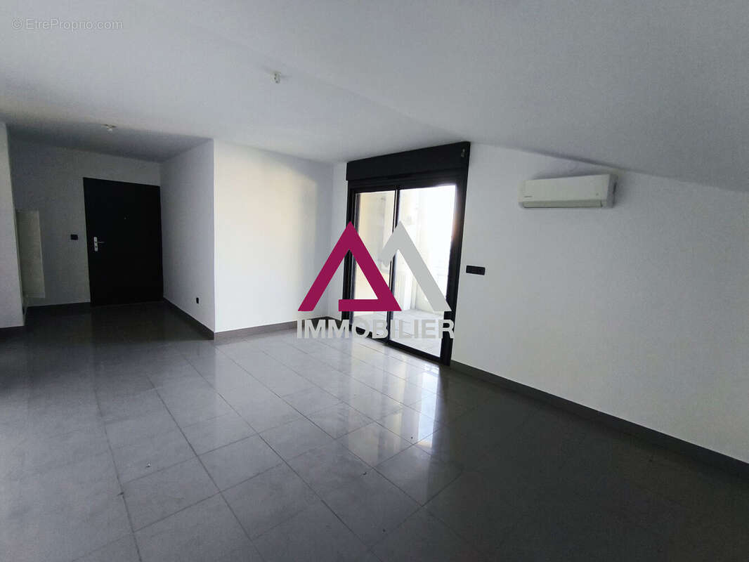 Appartement à SAINT-DENIS