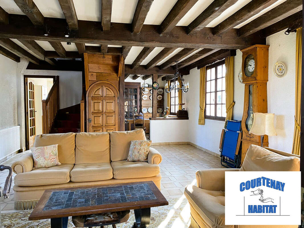 Maison à FOUCHEROLLES