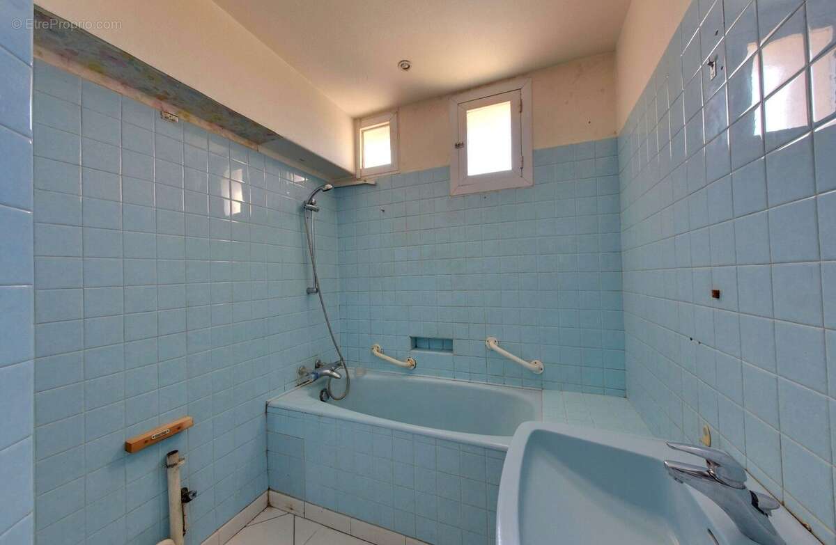 Appartement à FONTAINE