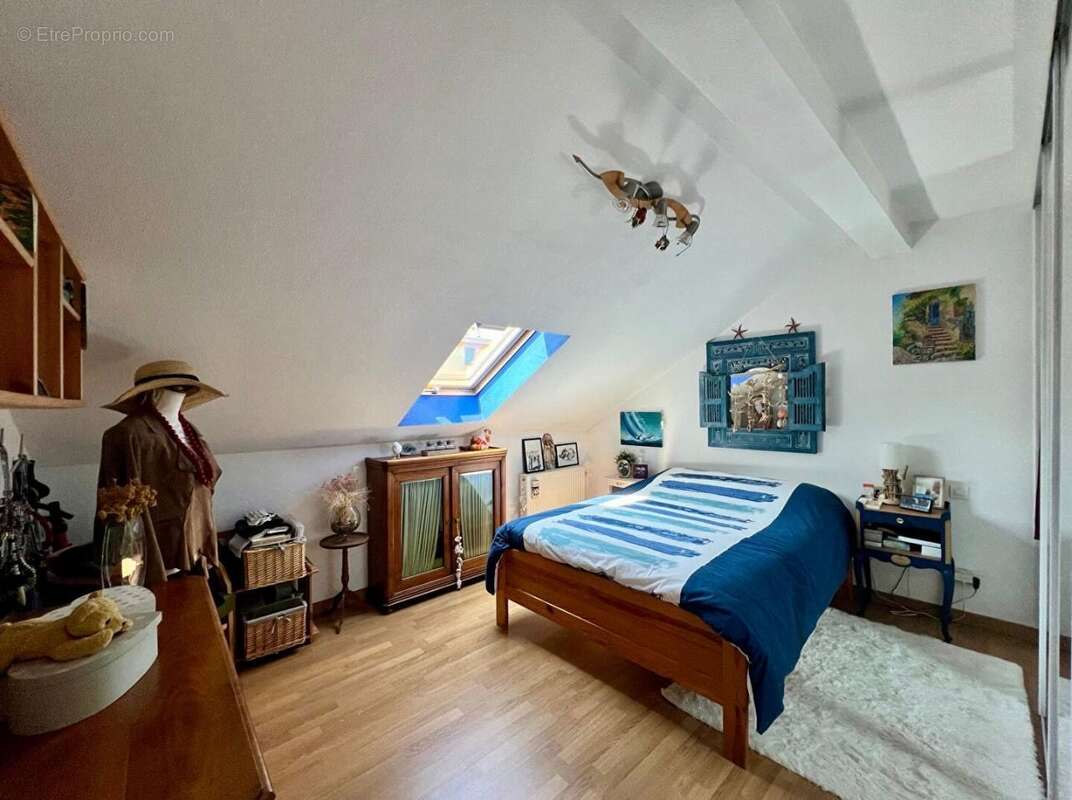 Appartement à PONT-DE-CHERUY