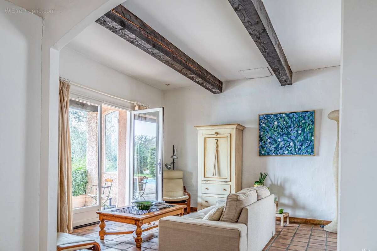 Maison à BORMES-LES-MIMOSAS