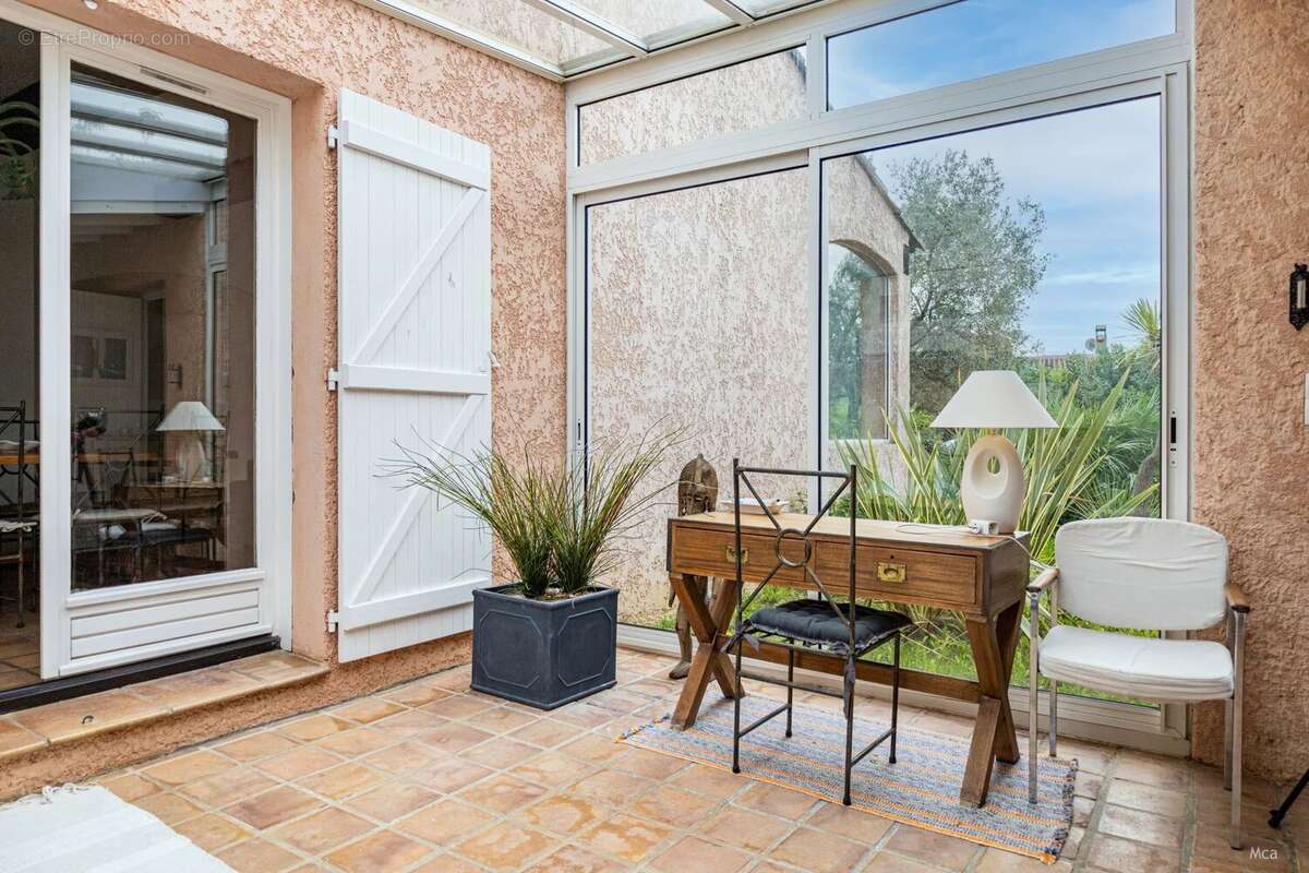 Maison à BORMES-LES-MIMOSAS