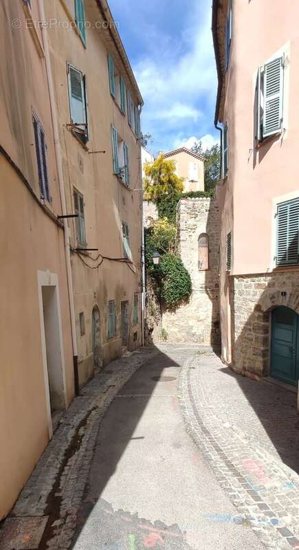 Appartement à HYERES