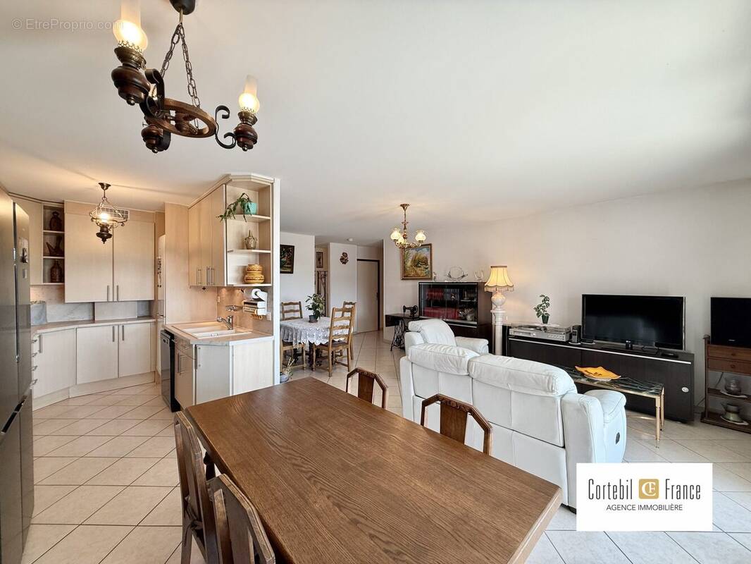 Appartement à ANNECY-LE-VIEUX
