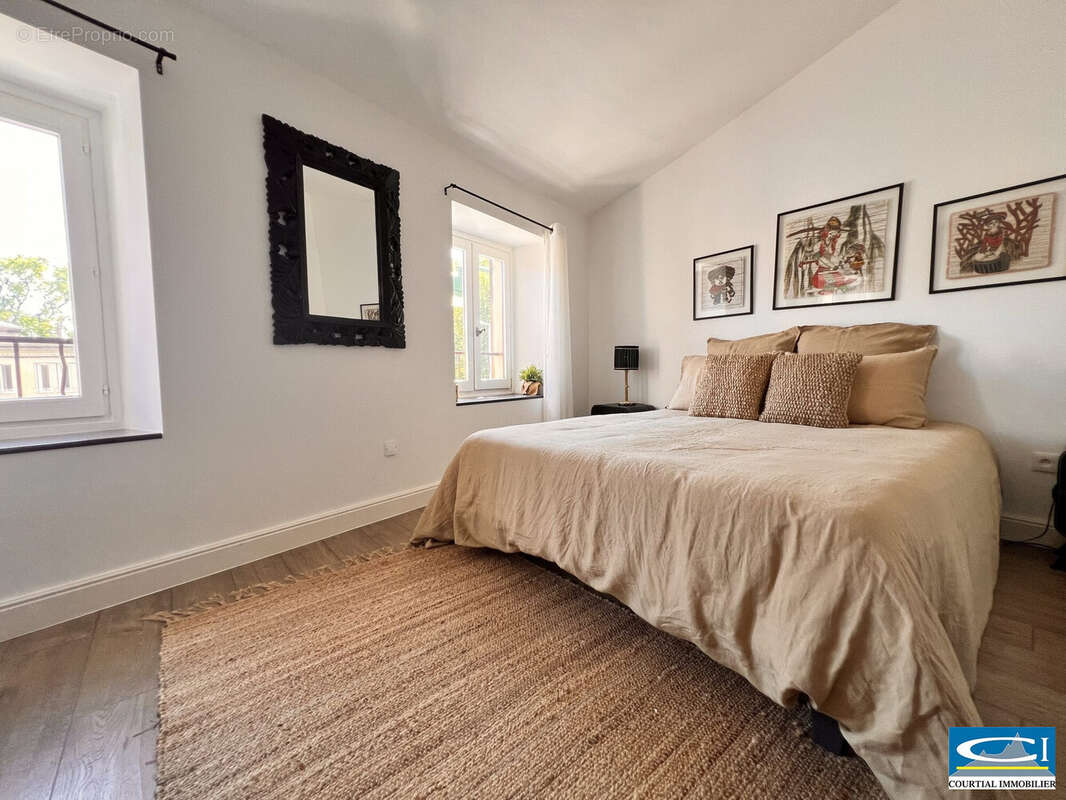 Appartement à TOURNON-SUR-RHONE