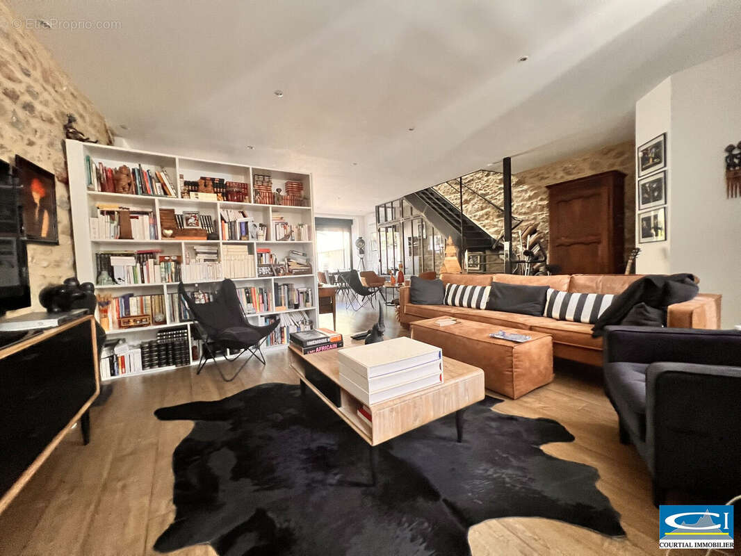 Appartement à TOURNON-SUR-RHONE