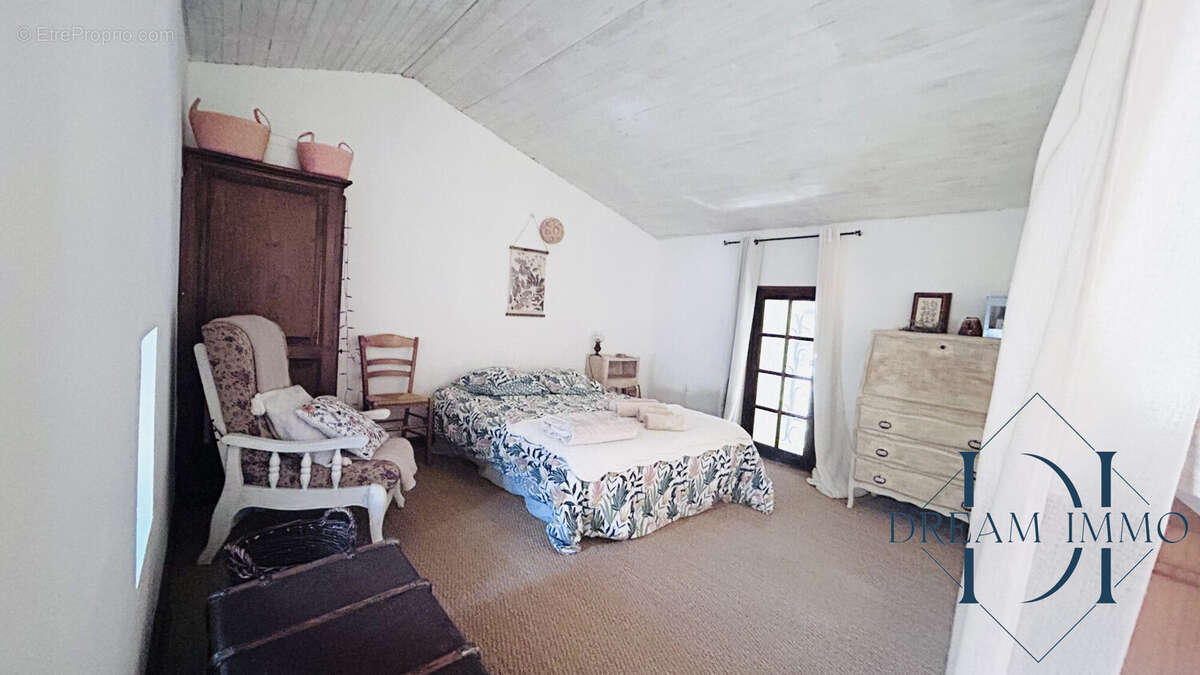 Maison à ALLEGRE-LES-FUMADES