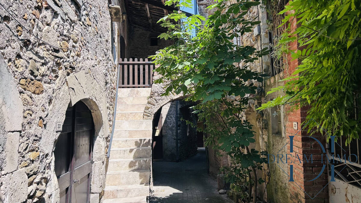 Maison à ALLEGRE-LES-FUMADES