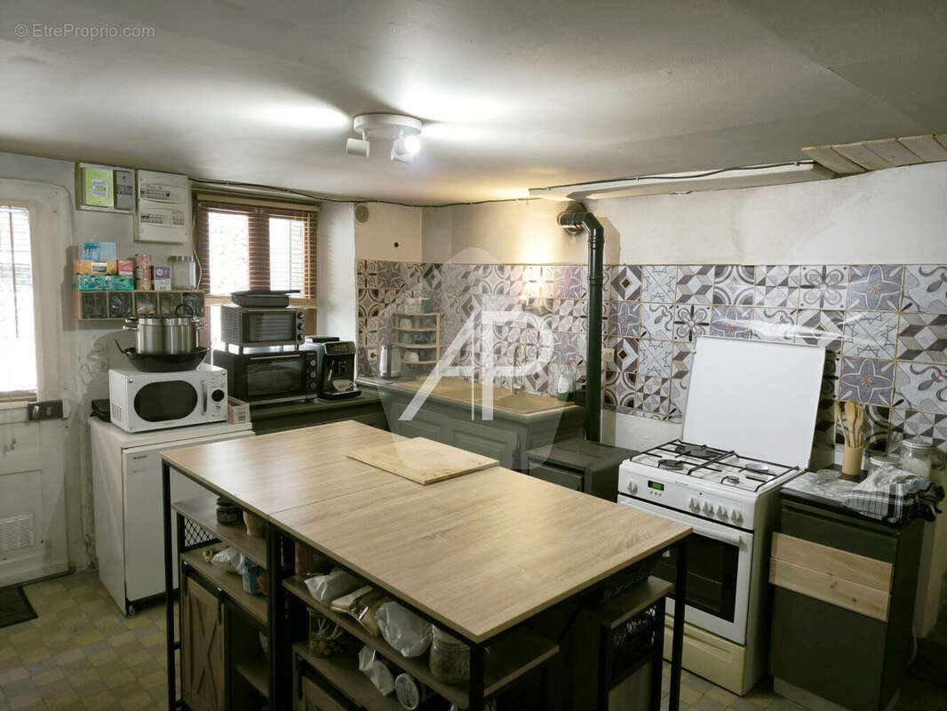 Maison à VILLAR-SAINT-PANCRACE