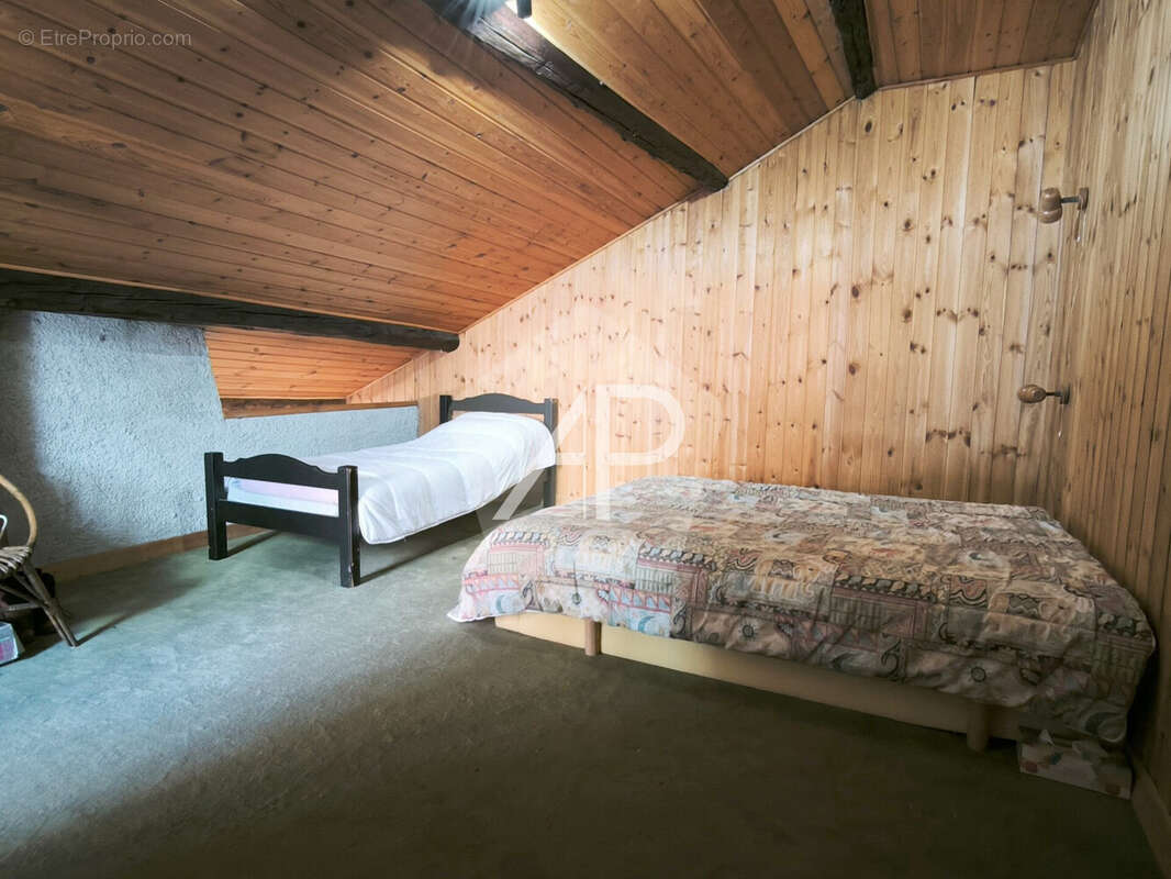 Maison à VILLAR-SAINT-PANCRACE