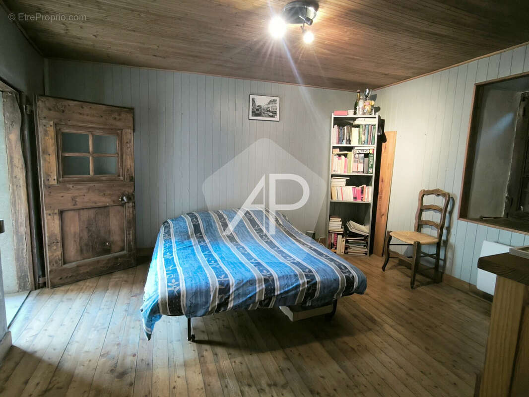 Maison à VILLAR-SAINT-PANCRACE